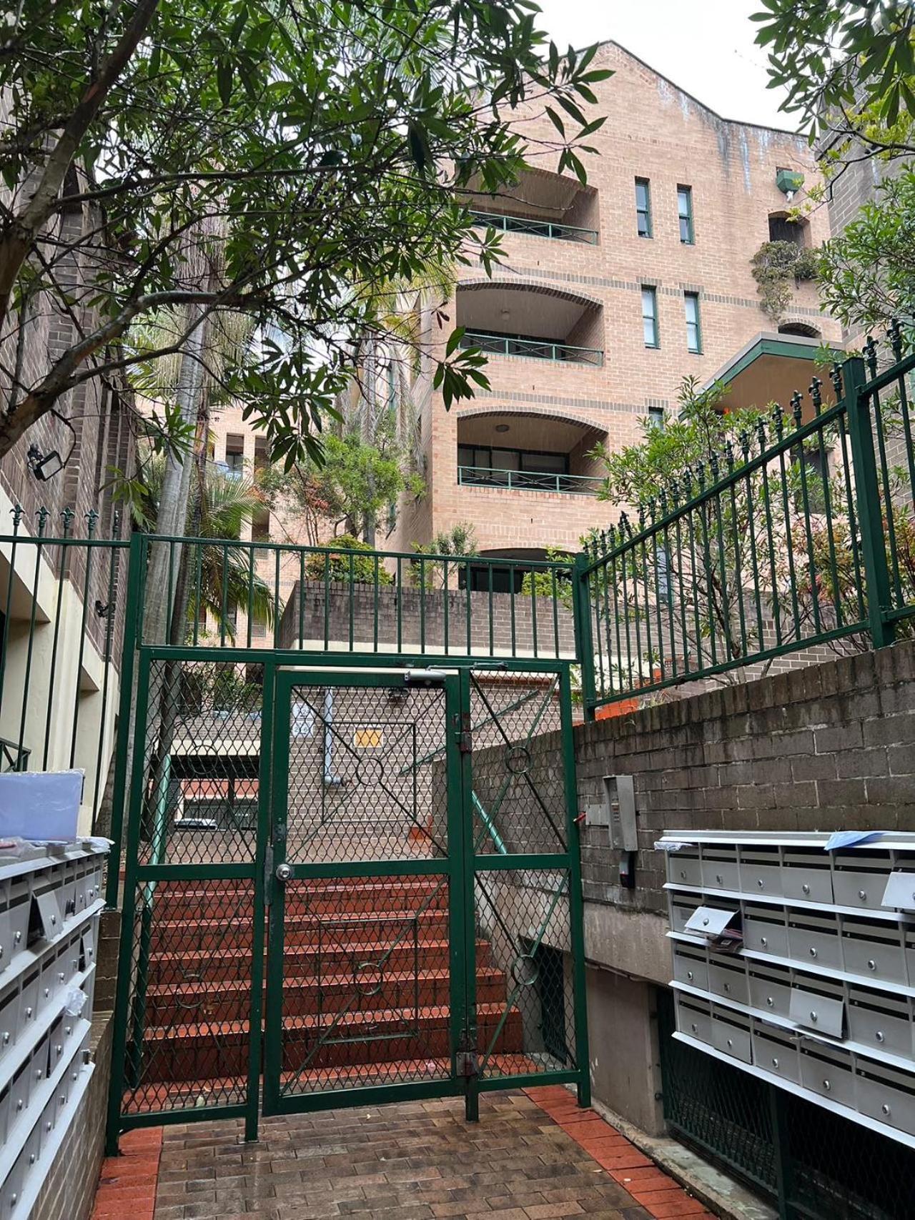 Homestay Chippendale 2B1B Budget Choice Best Location! Sydney
