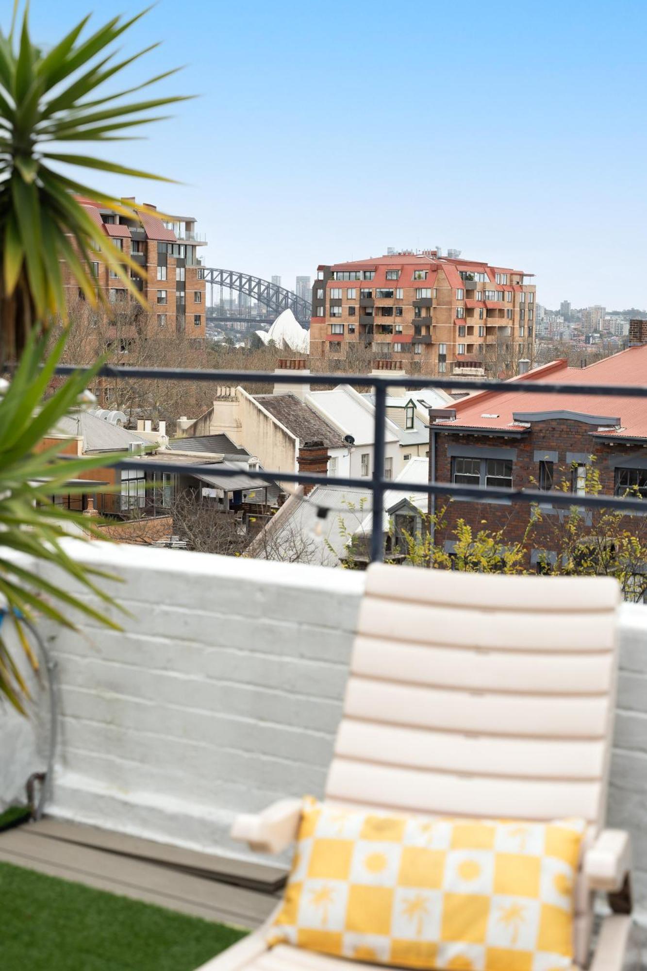 Hostel Tequila Sunrise Potts Point Sydney