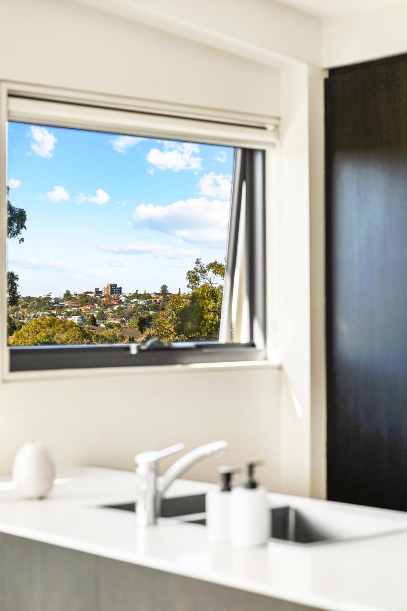 Lovely In Manly Vale * Sydney