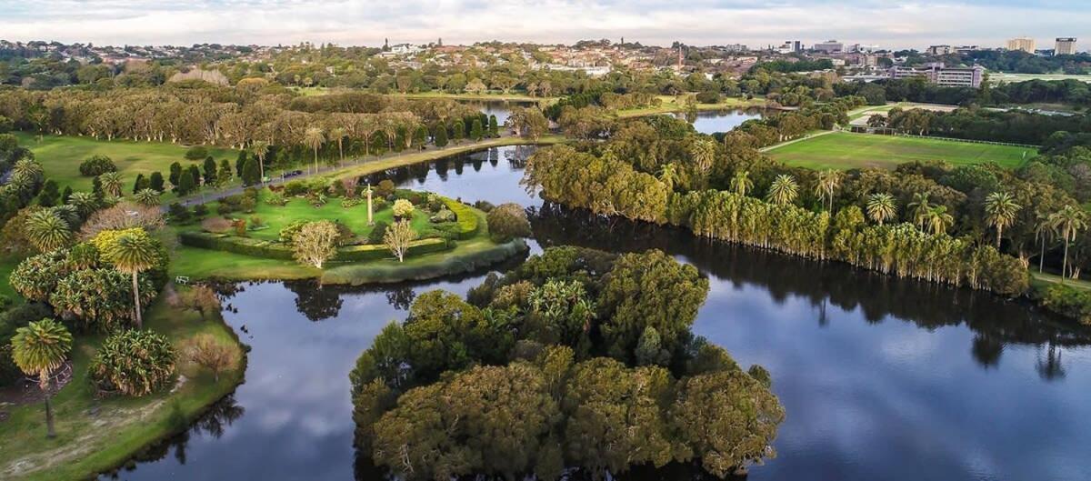 Modern Double - Mins To Airport - Shared Bathroom * Sidney