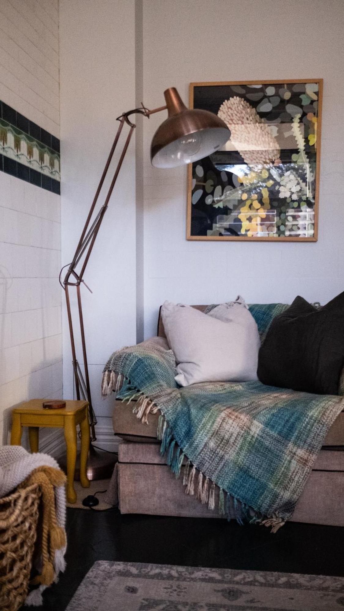 Charming Vintage Flat Near Newtown. 11am Checkout. Sydney