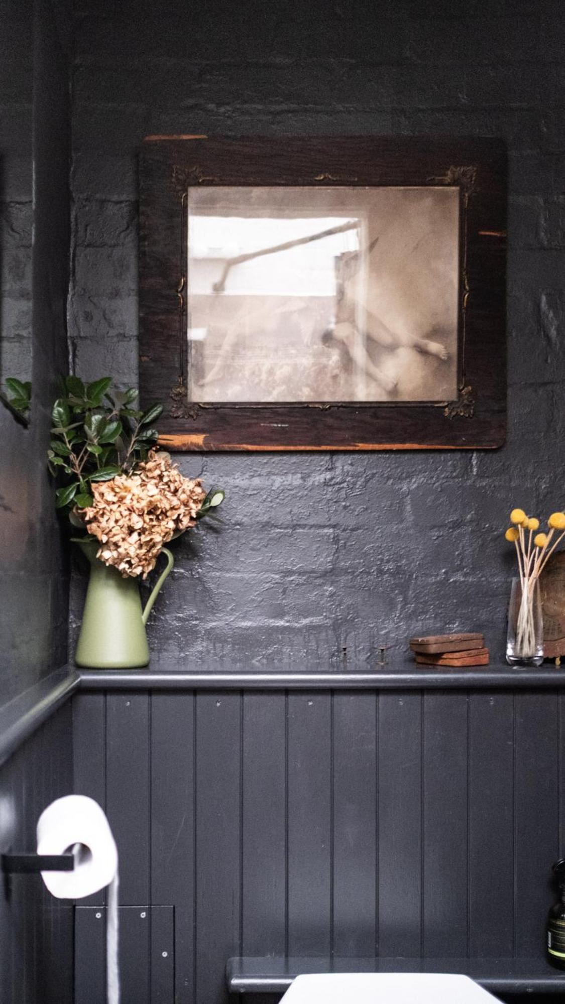 Charming Vintage Flat Near Newtown. 11am Checkout. Apartment Sydney