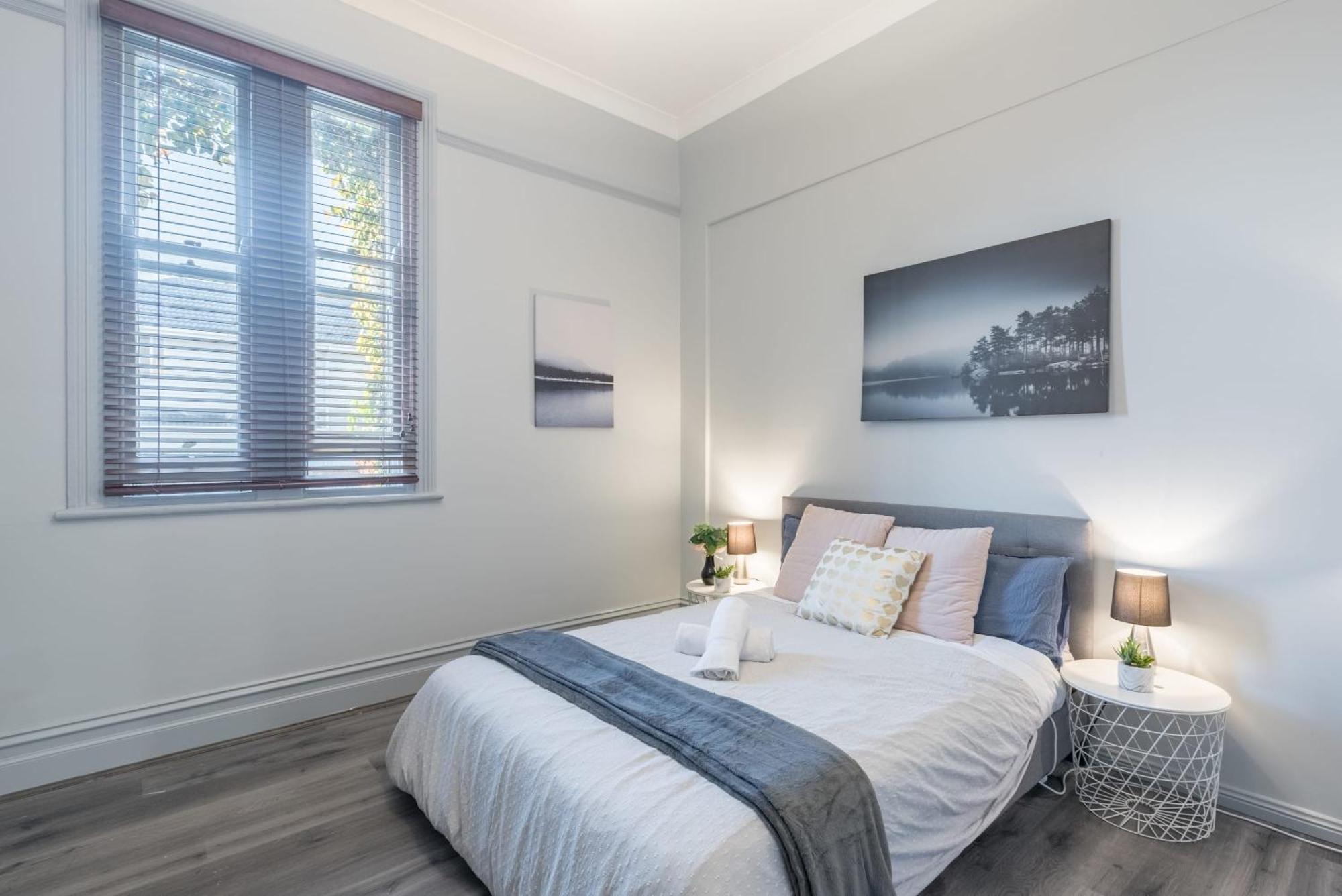 Tranquil Double - Next To Bus Station & Park & Chinatown - Shared Bathroom * Sidney
