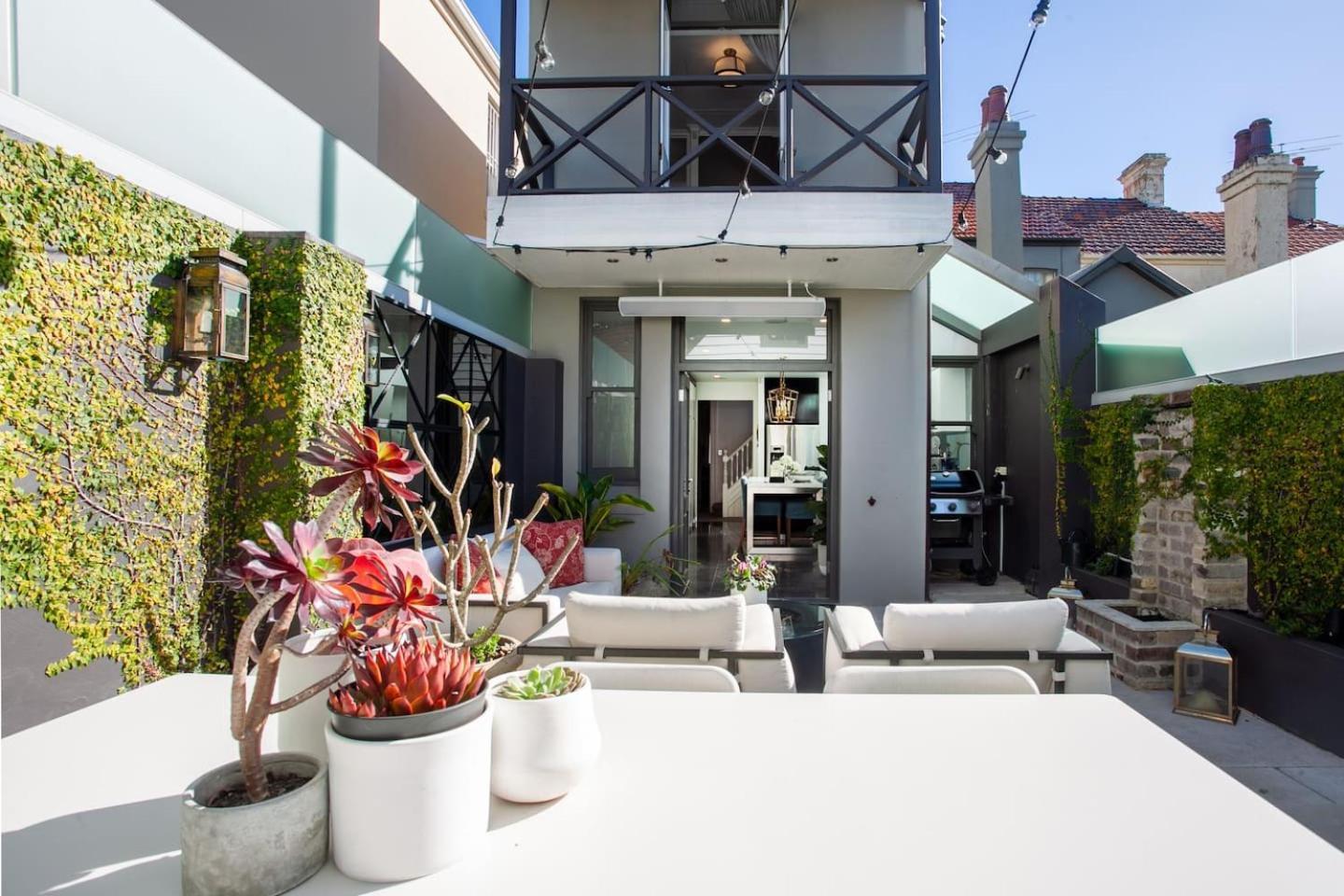 Holiday home Chic Urban Designer Terrace Sydney