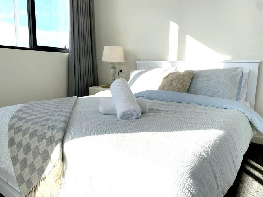 Spacious Near Airport & Ramsgate Apartment *