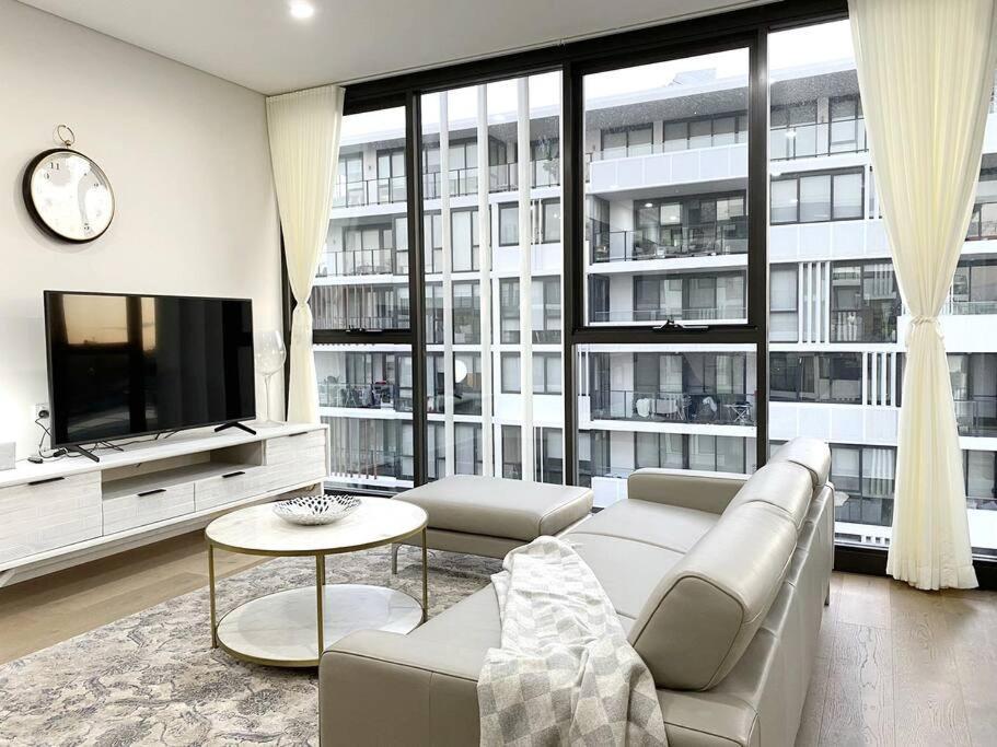 Spacious Near Airport & Ramsgate Apartment Sydney