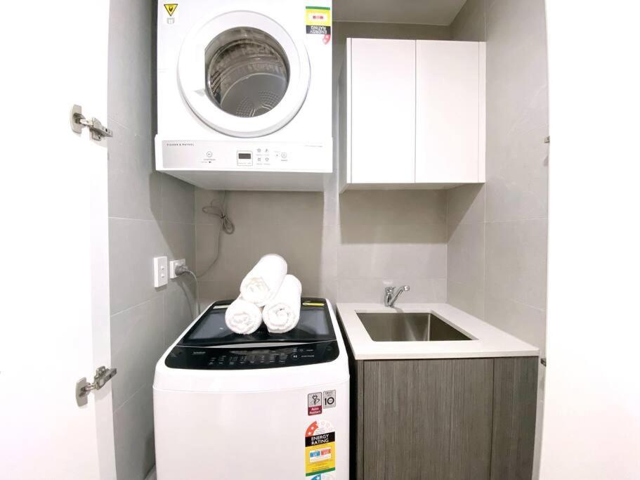 Spacious Near Airport & Ramsgate Apartment