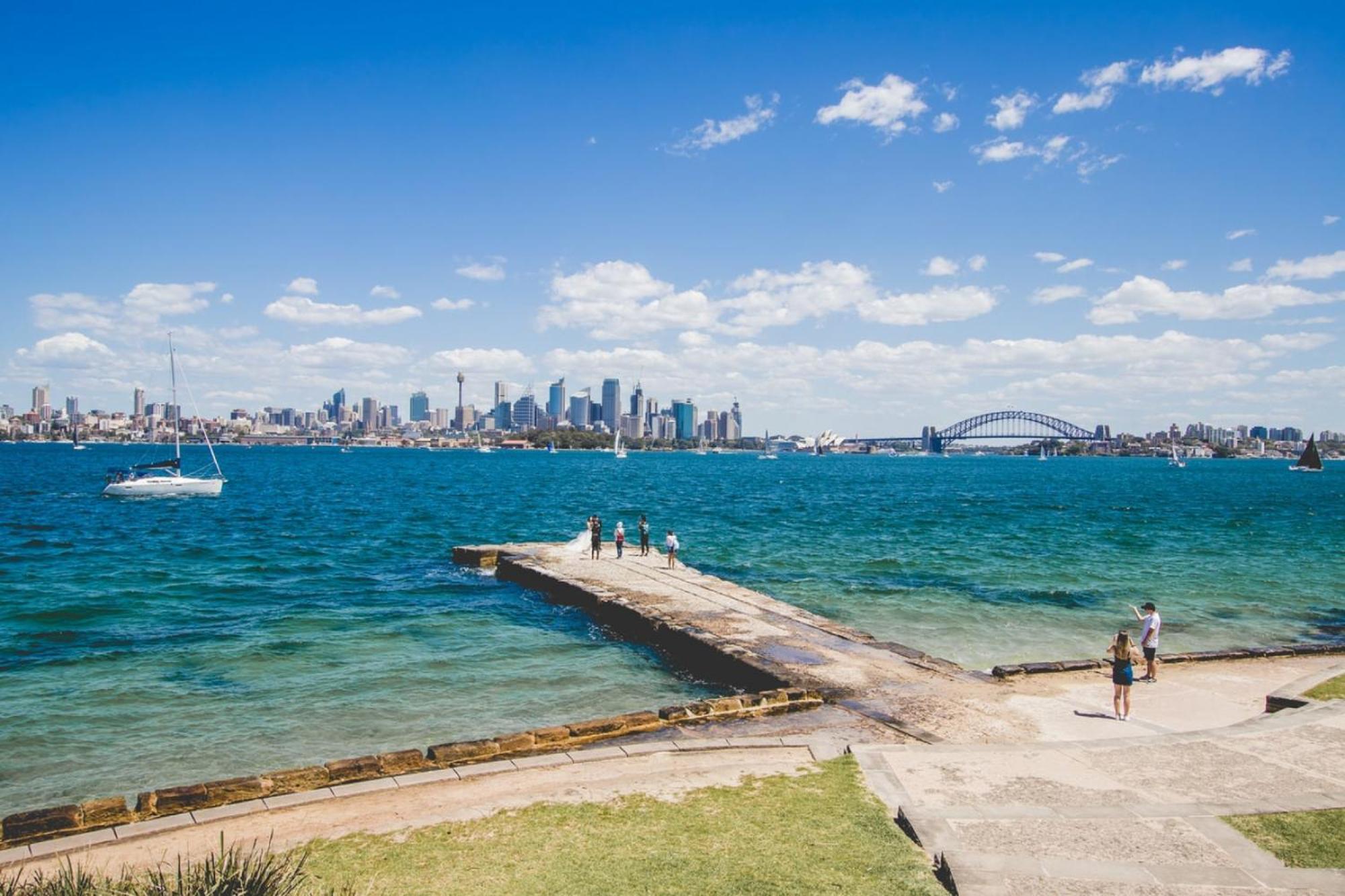 Art Deco 2-bed Close To And Harbour Sydney