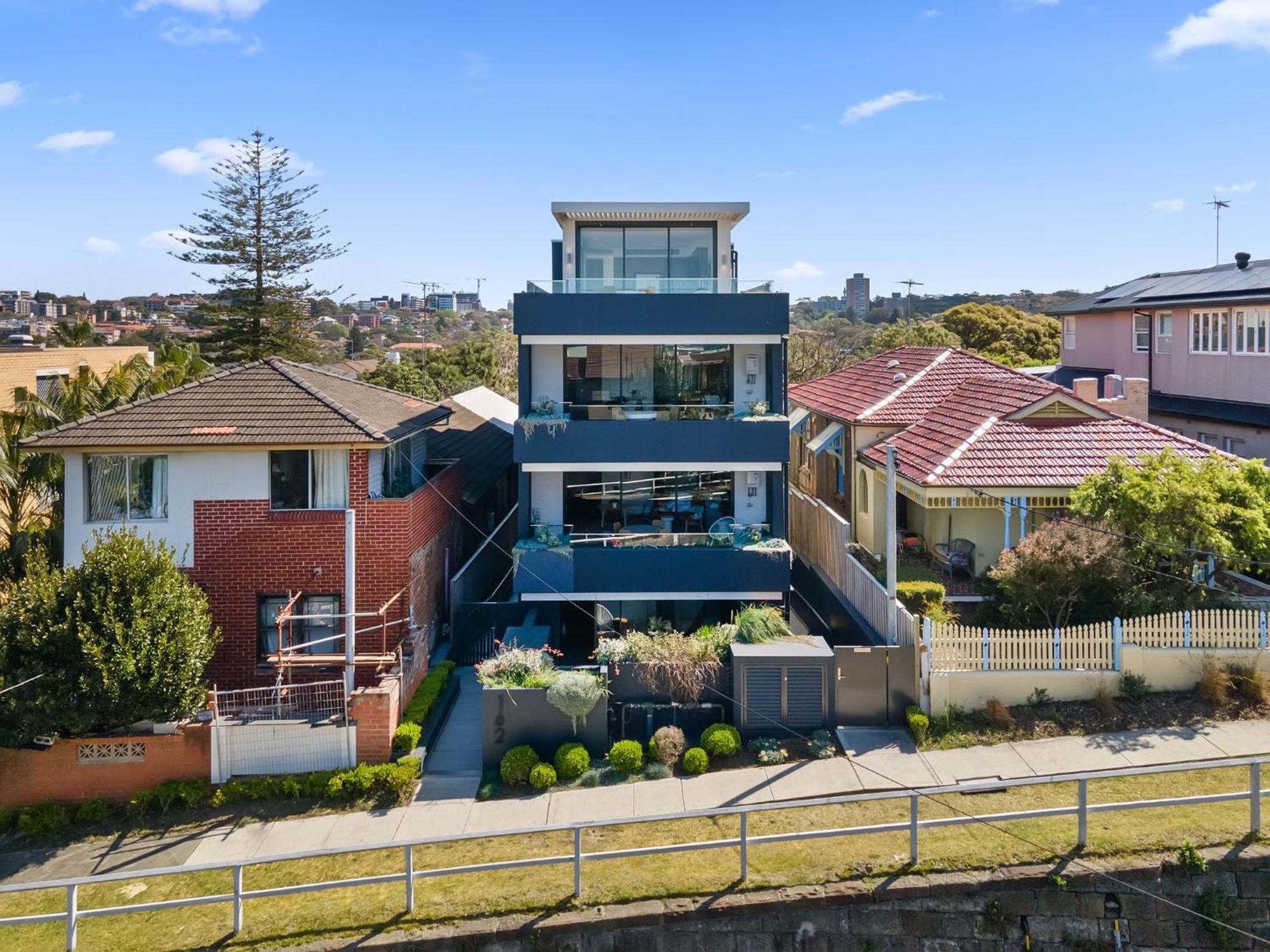 Coogee Beachside Abode 1 Apartment