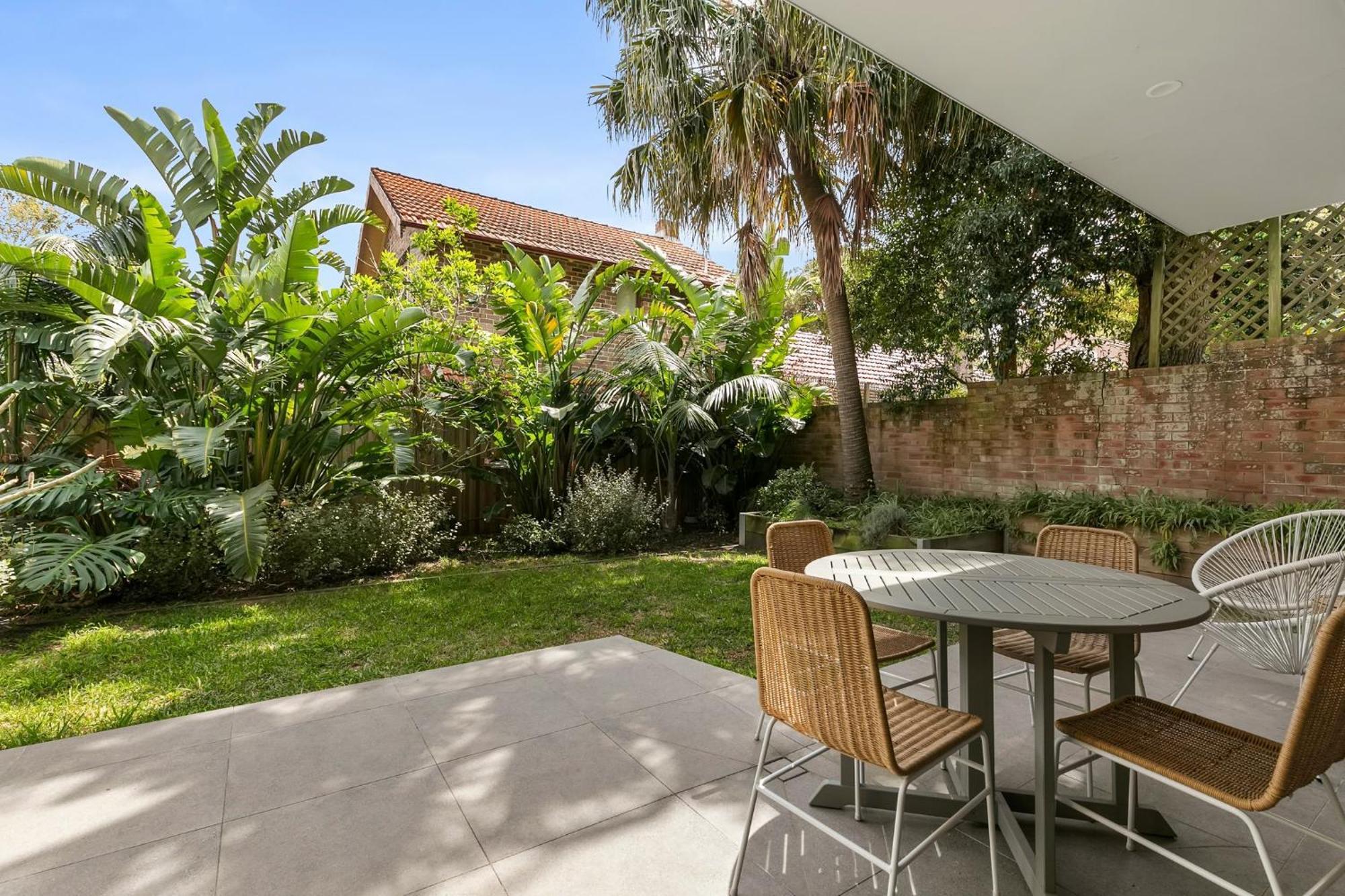Coogee Beachside Abode 1 Apartment *