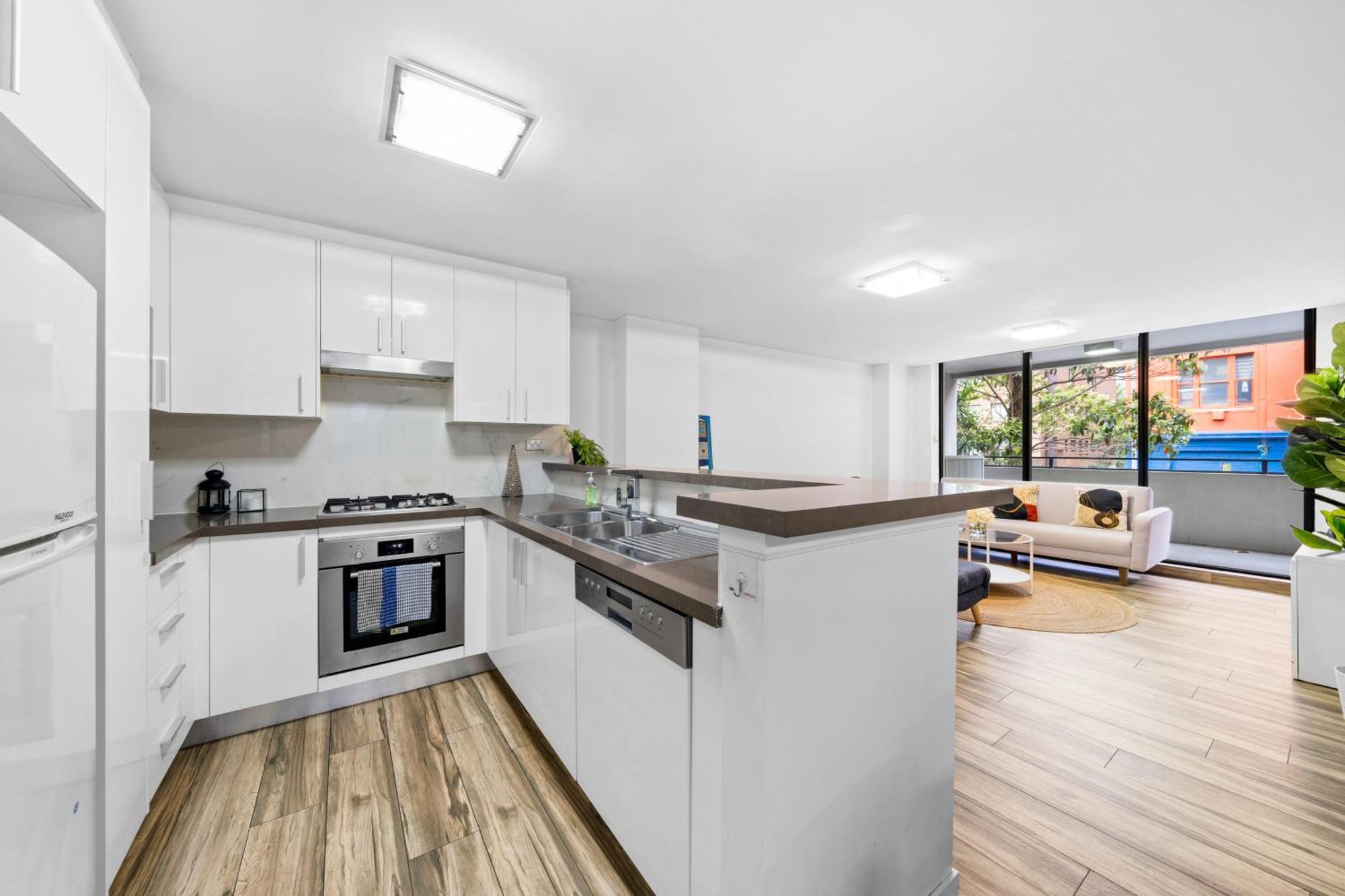 Delicated 3br With Parking & Darling Harbour-10mins Walk Apartment *