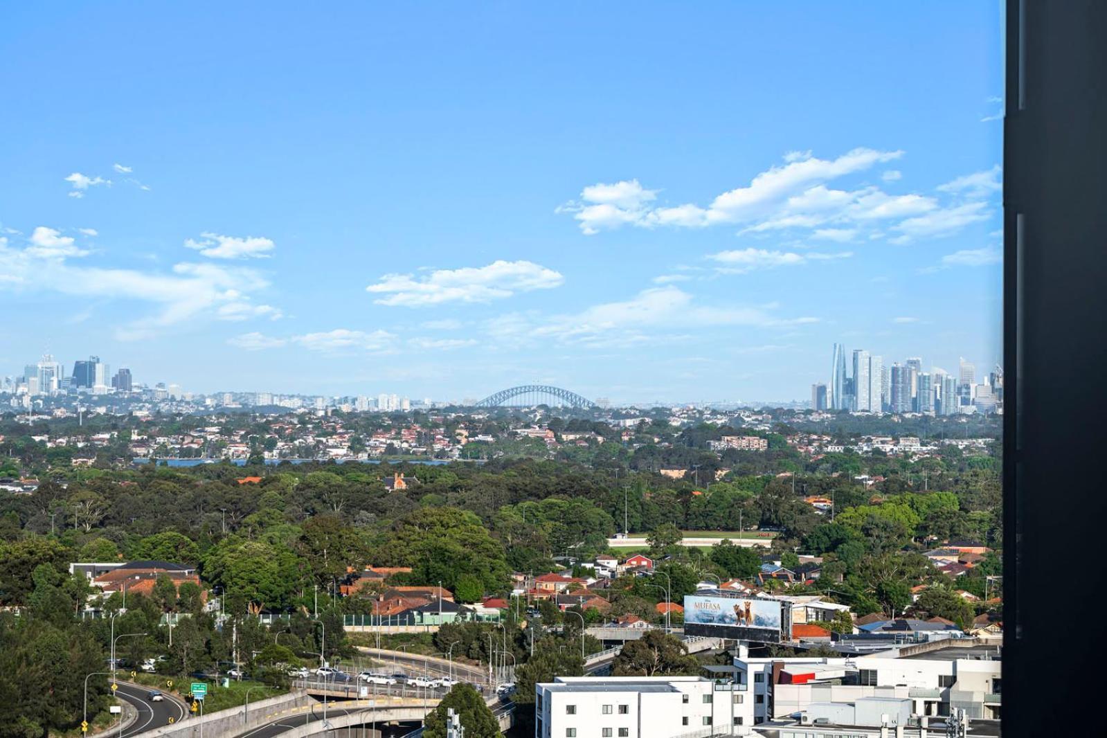 Luxury 1br With Stunning Skyline Views