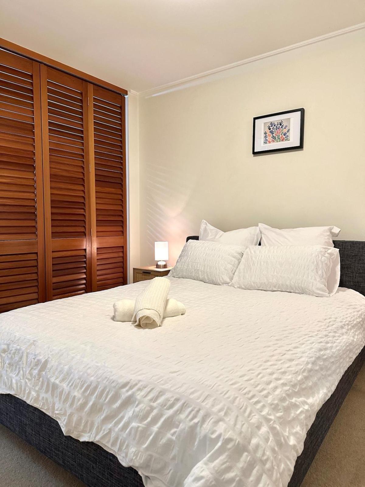 North With Free Parking Apartment Sydney