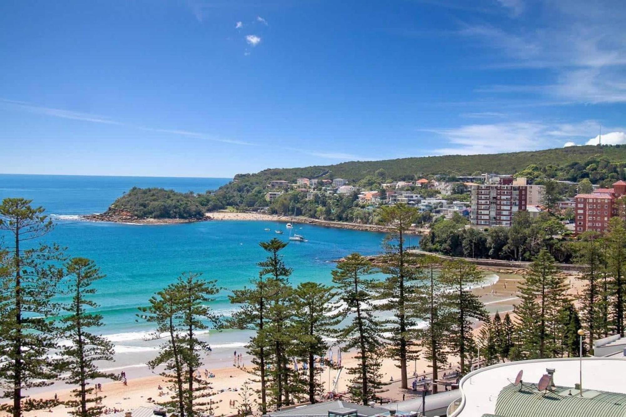 Stunning Ocean Views With Manly At Your Doorstep Apartment