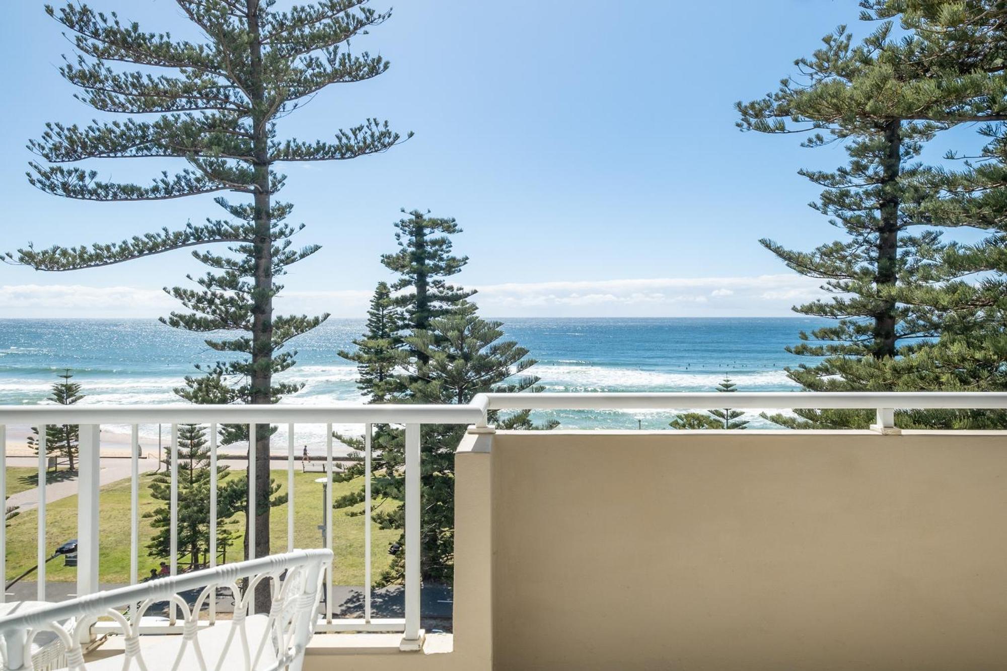 Premium Beachfront With Unbelievable Views Apartment *