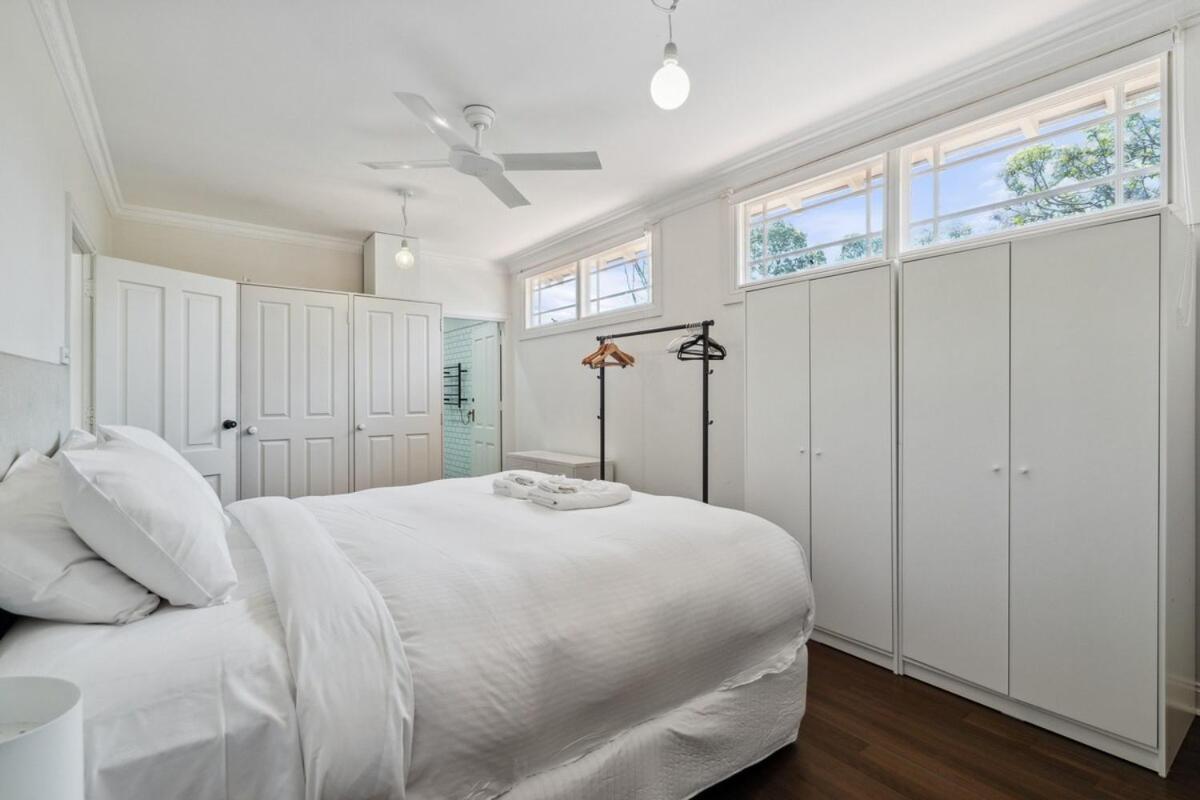Spacious Garden Retreat-opposite Centennial Park!