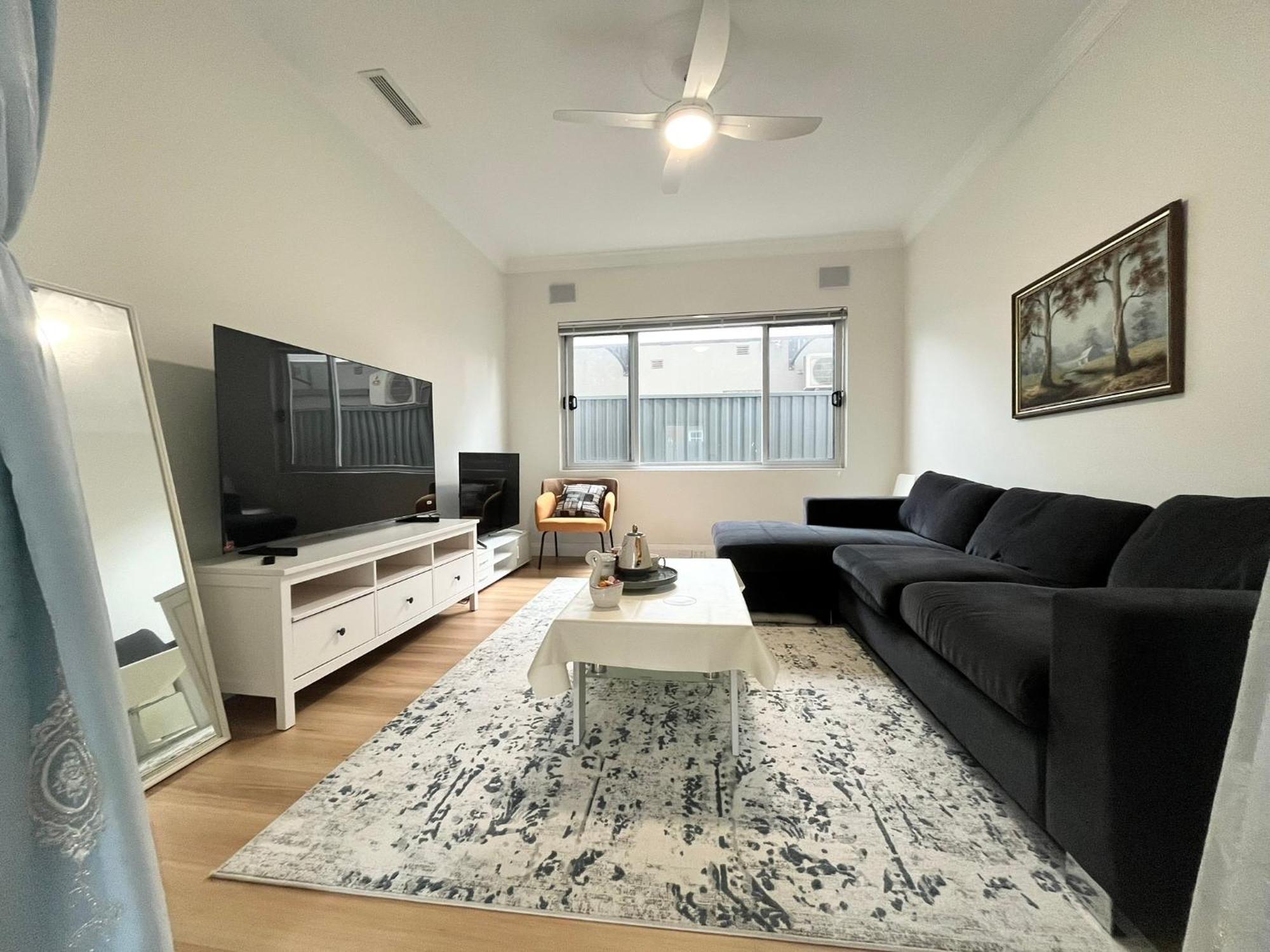 South Bay-room 1 And Airport Homestay *