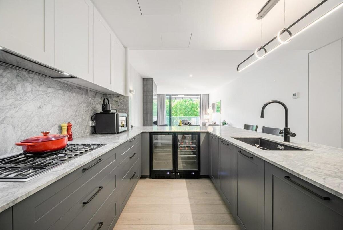 Apartment Luxury 3br In Woolloomooloo