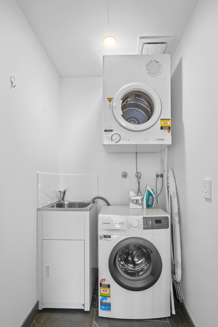 Apartment Spacious1 Br@waterfront Olympic Park_free Carpark