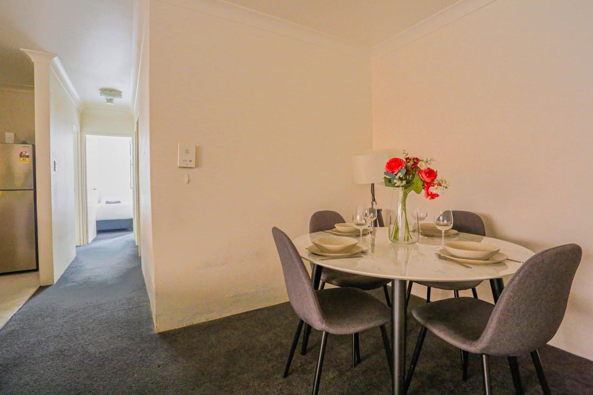 Apartment Stylish 2 Bedroom Chippendale *