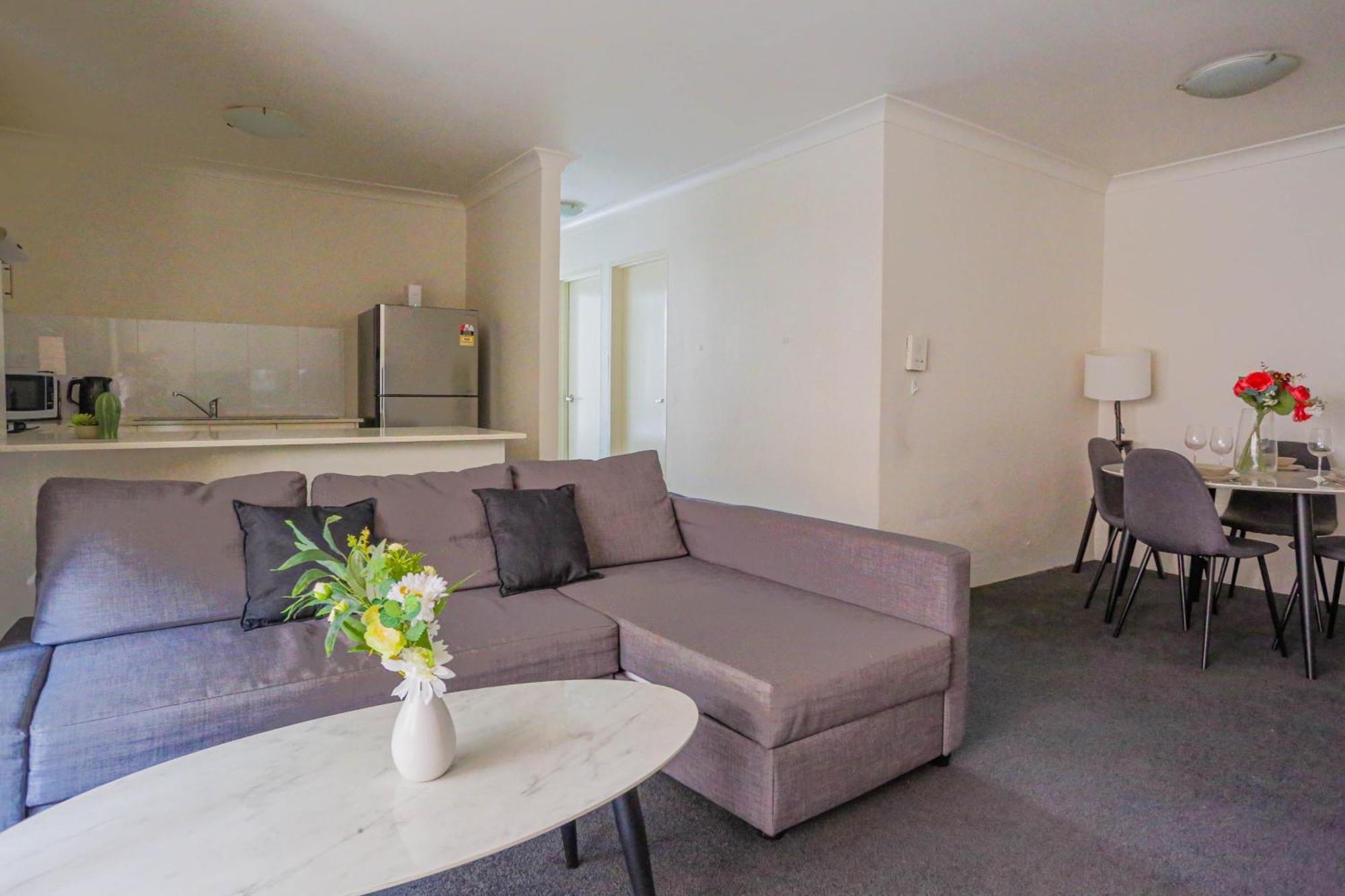 Stylish 2 Bedroom Chippendale Sydney
