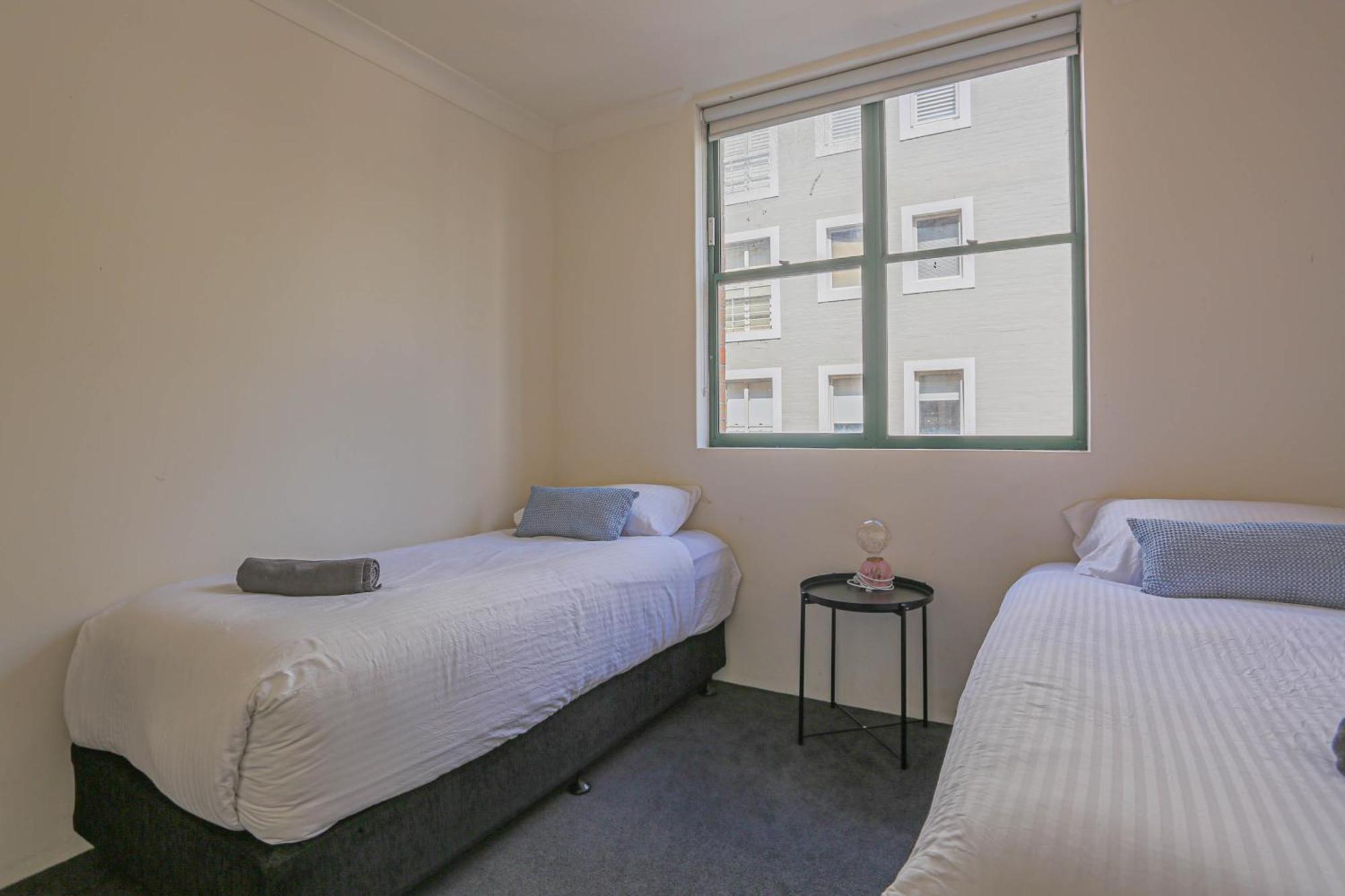 Stylish 2 Bedroom Chippendale Apartment Sydney