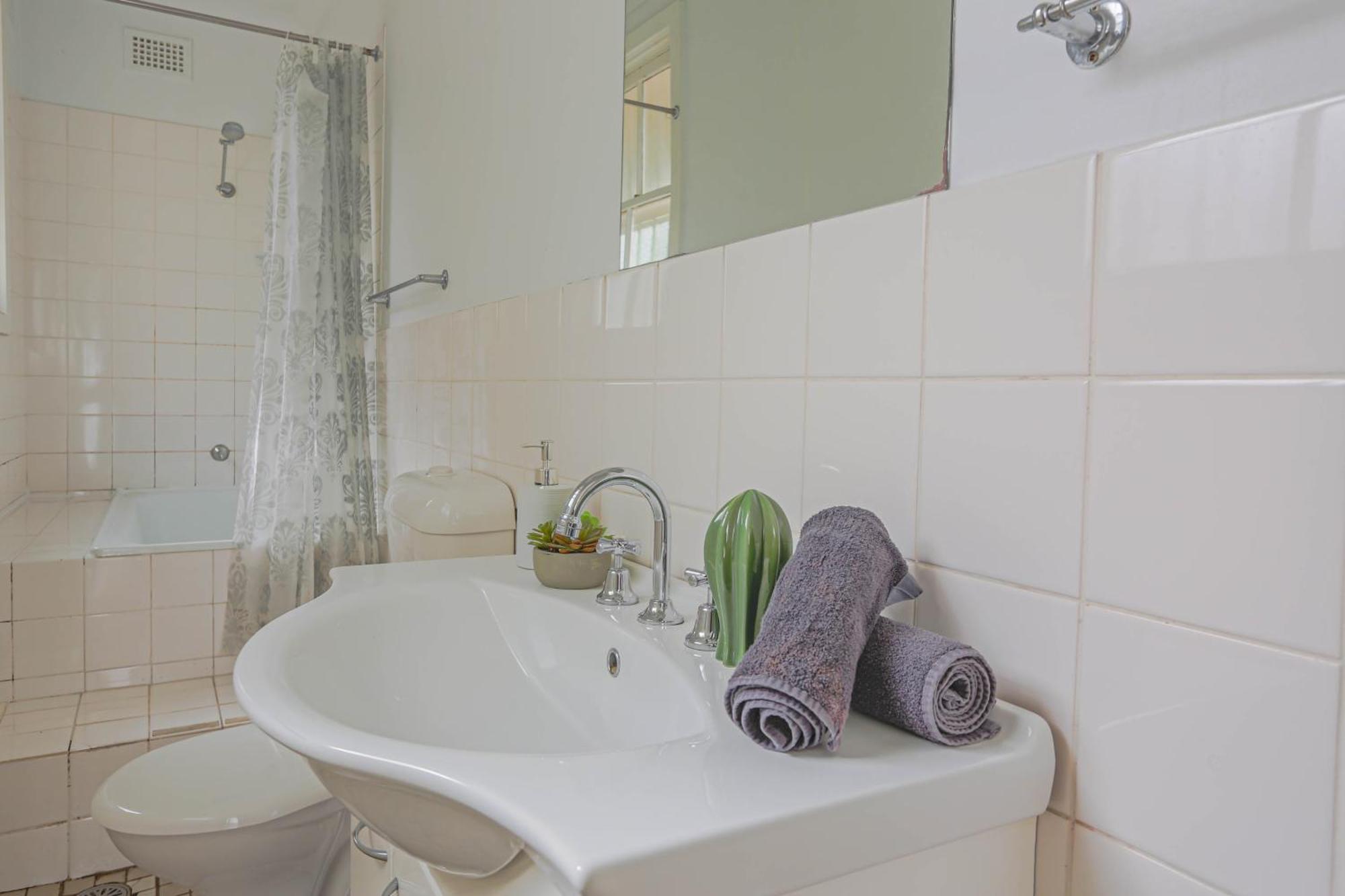 Elegant 2 Bedroom On The Edge Of Downtown Dowling St 2 E-bikes Included * Sydney