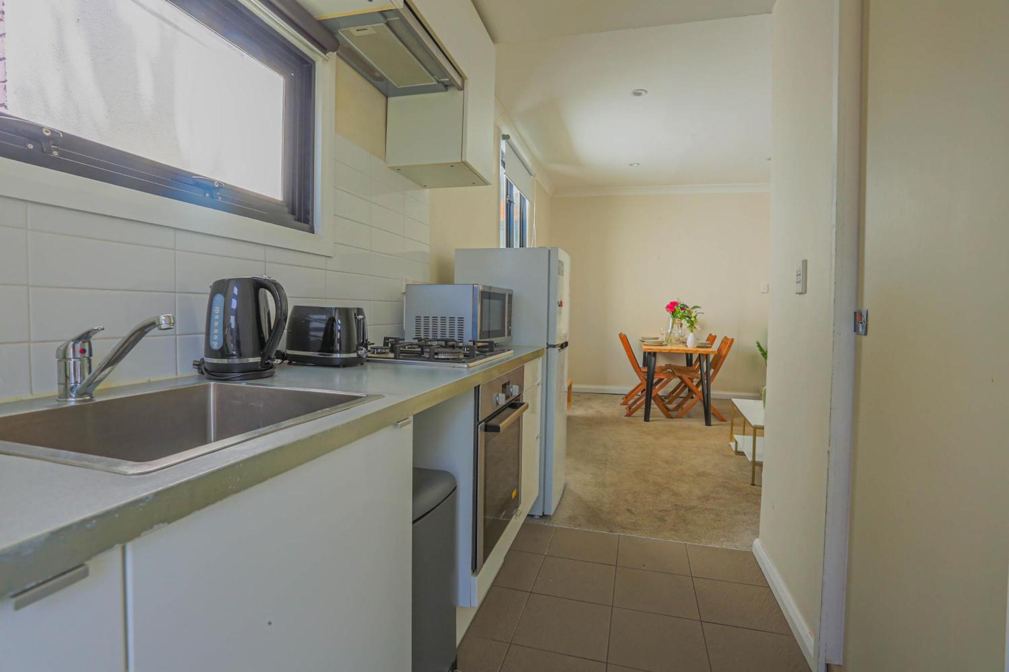 Dynamic 2 Bedroom Close To Buzz Darling St 2 E-bikes Included * Sydney