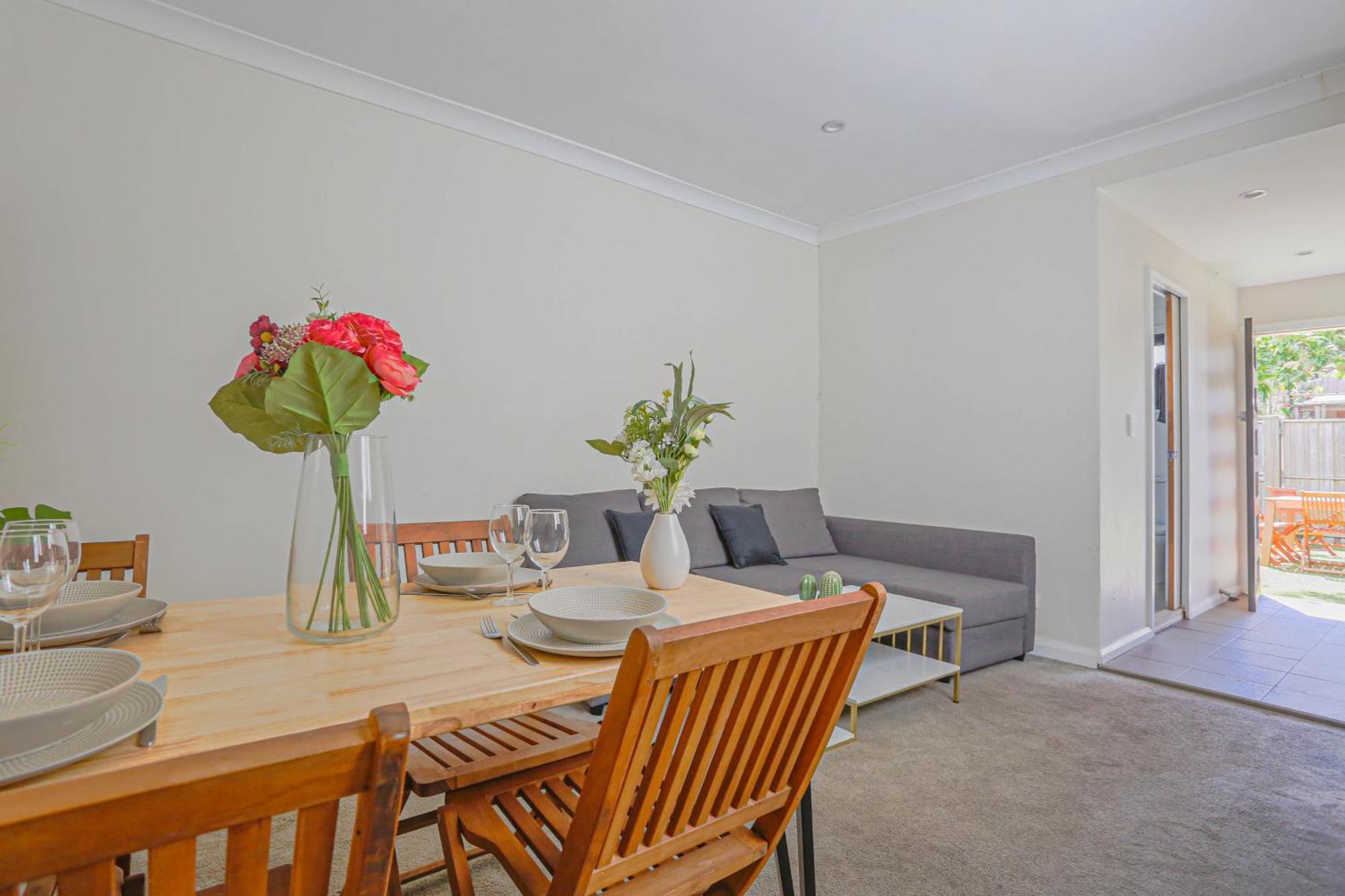 Dynamic 2 Bedroom Close To Buzz Darling St 2 E-bikes Included * Sydney