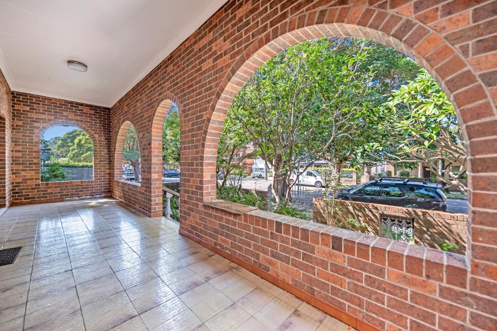 Spacious 4br Retreat In Bondi *