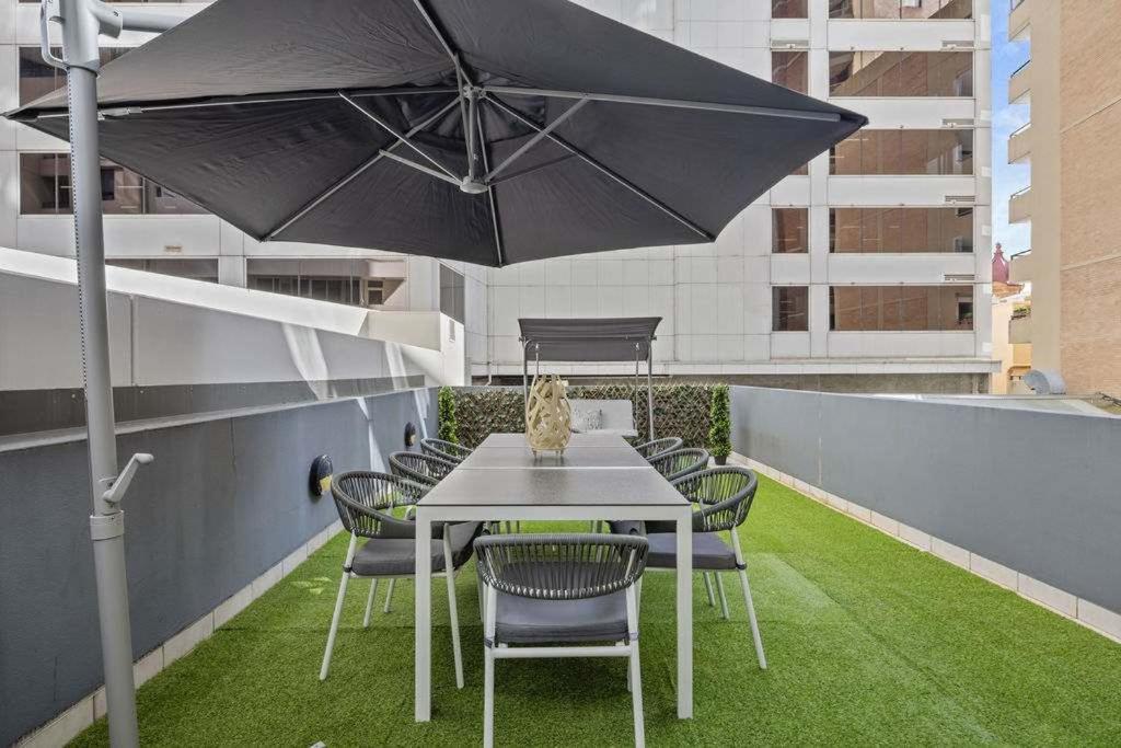Darling Harbour 2br Retreat With Spacious Balcony Apartment Sydney