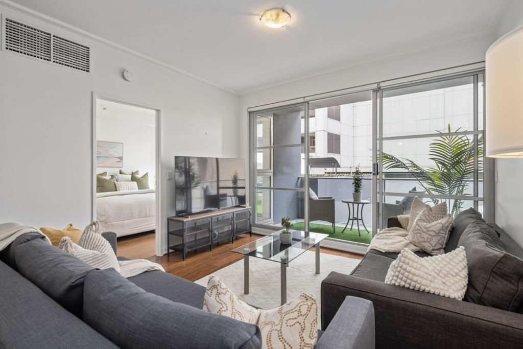 Darling Harbour 2br Retreat With Spacious Balcony * Sydney