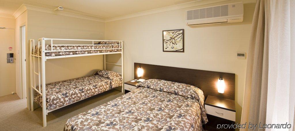 175 Westmead 4* Sydney