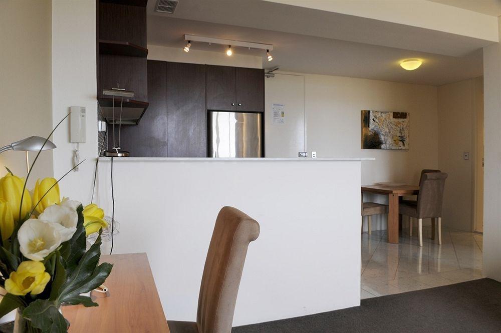 Park Regis Concierge