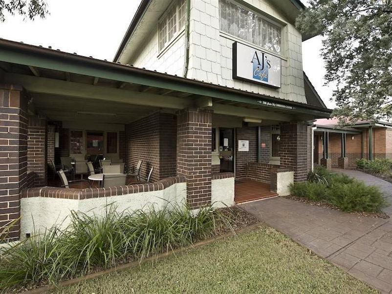 175 Westmead 4* Sydney
