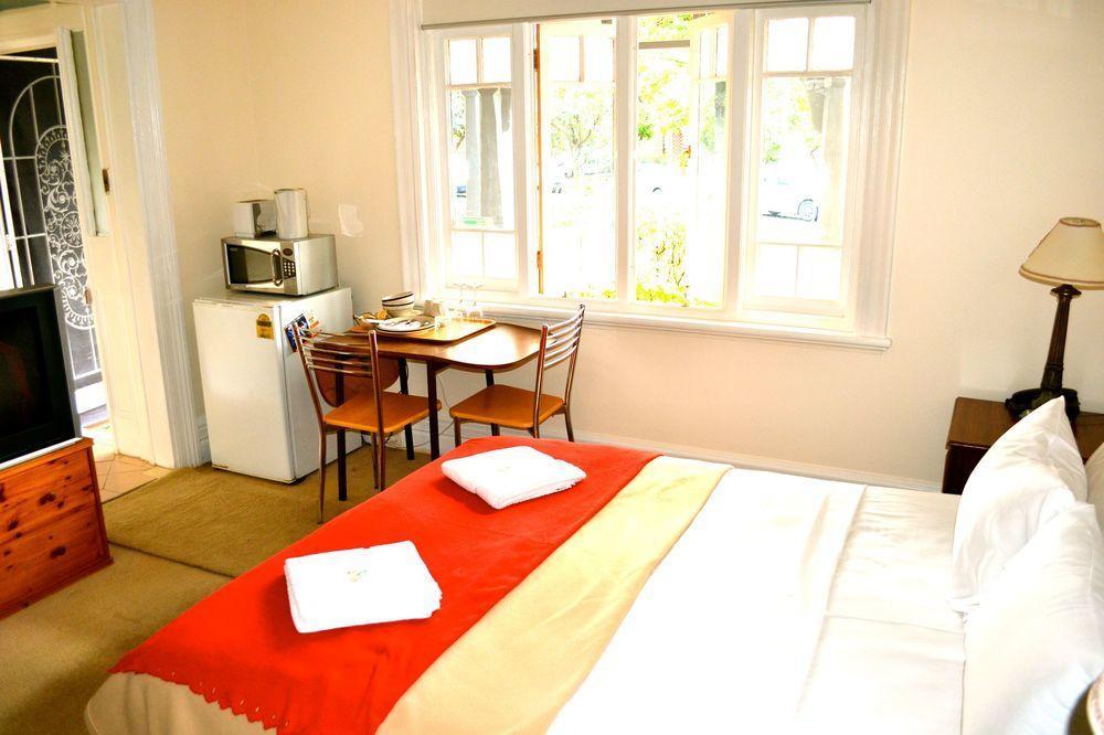 Manly Waves Motel 2*