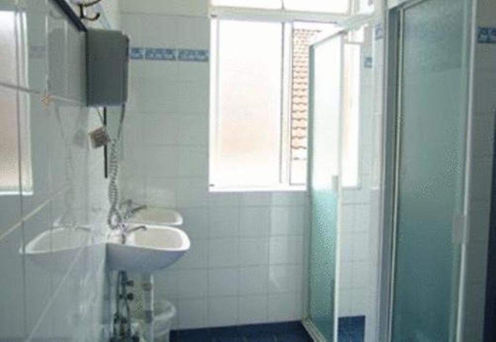 Hostel Noahs Bondi *
