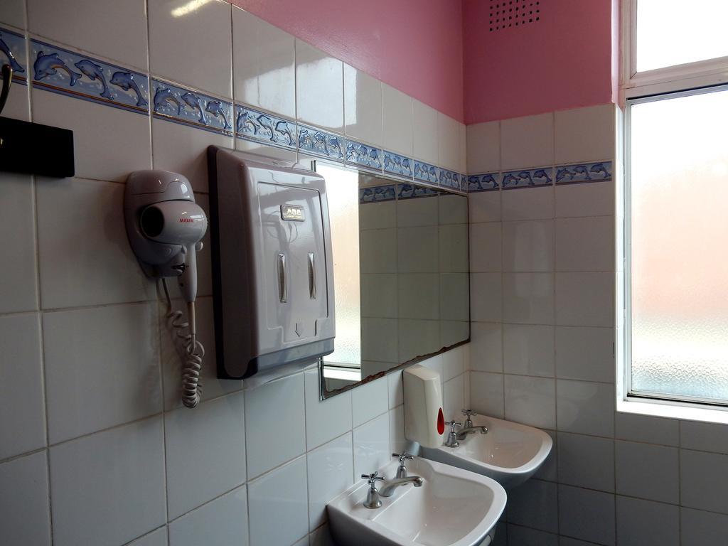 Noahs Bondi Hostel *
