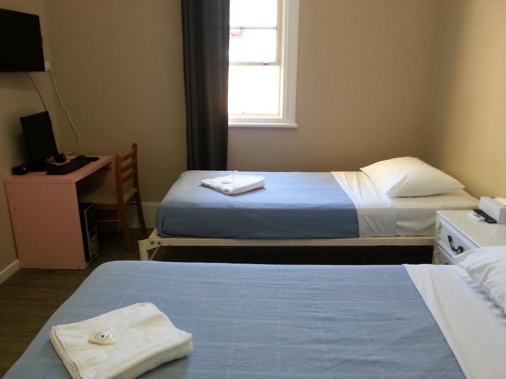 Private 2* Sydney