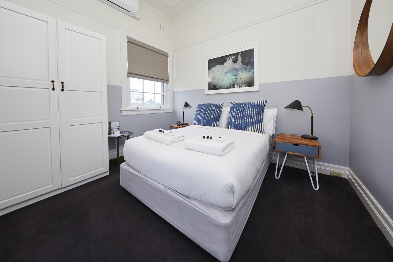 Bridgeview Willoughby Hotel