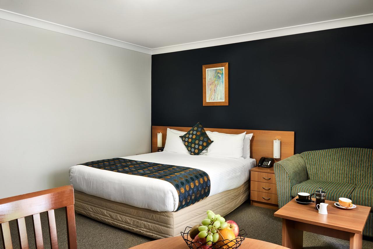 175 Westmead Motel Sydney