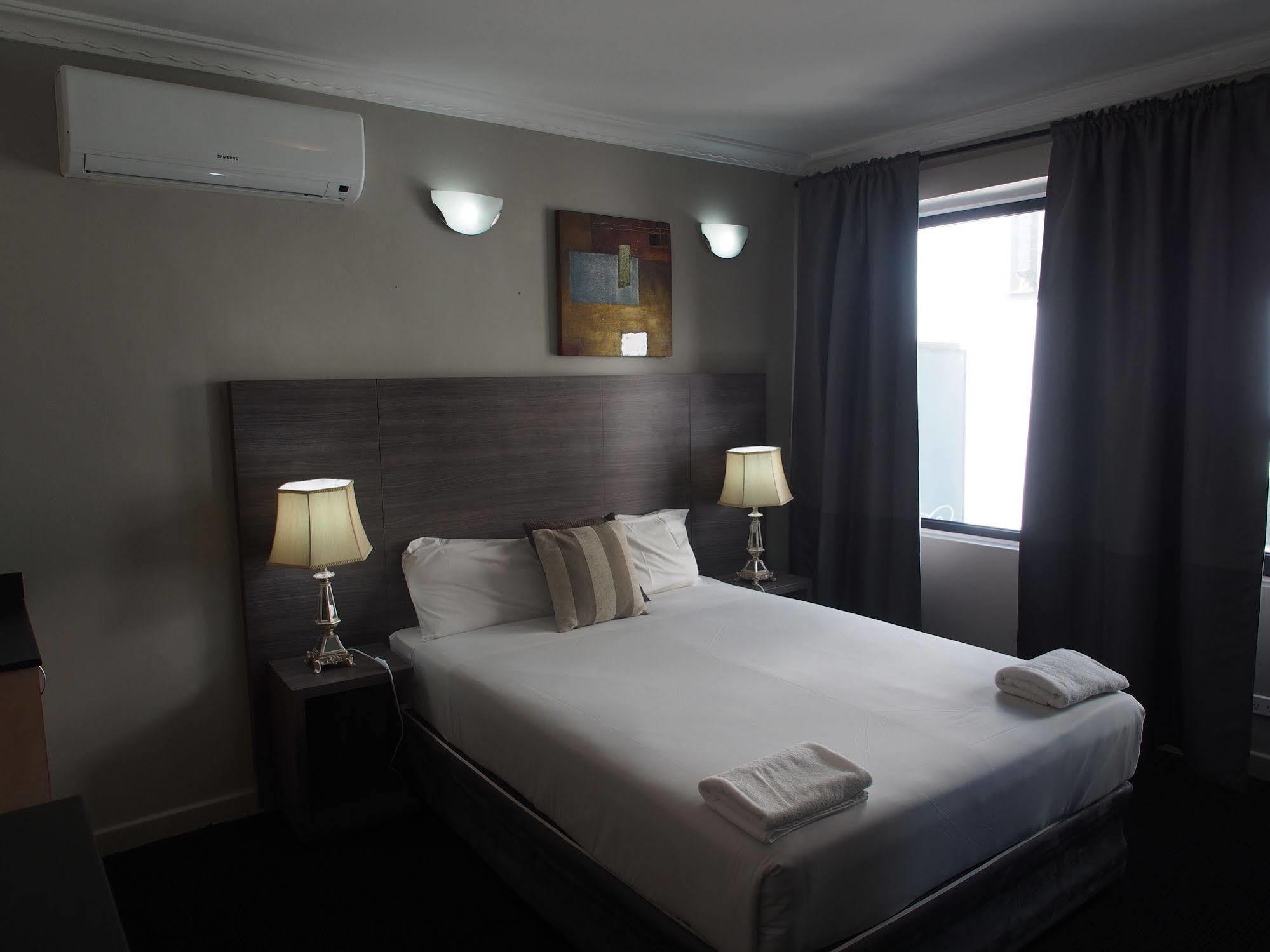 Uno Hotel