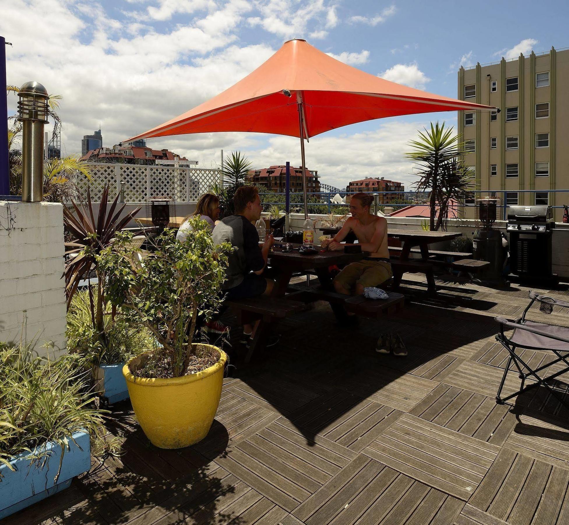 Tequila Sunrise Potts Point Hostel *