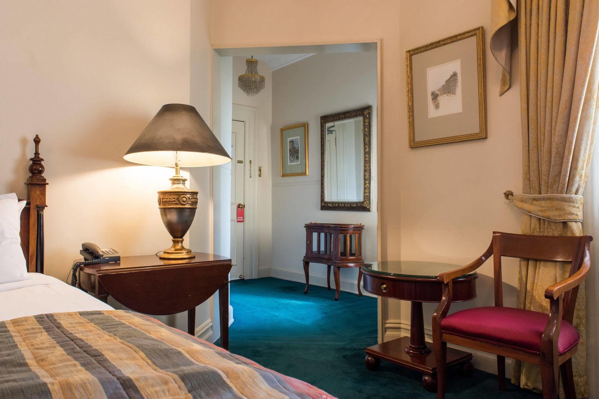Hotel Manor Boutique 4*