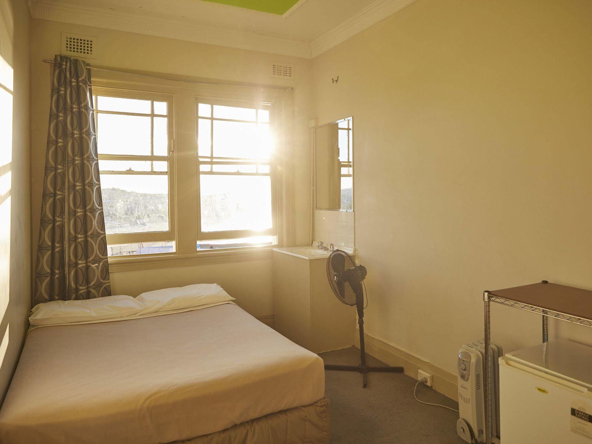 Noahs Bondi Hostel *