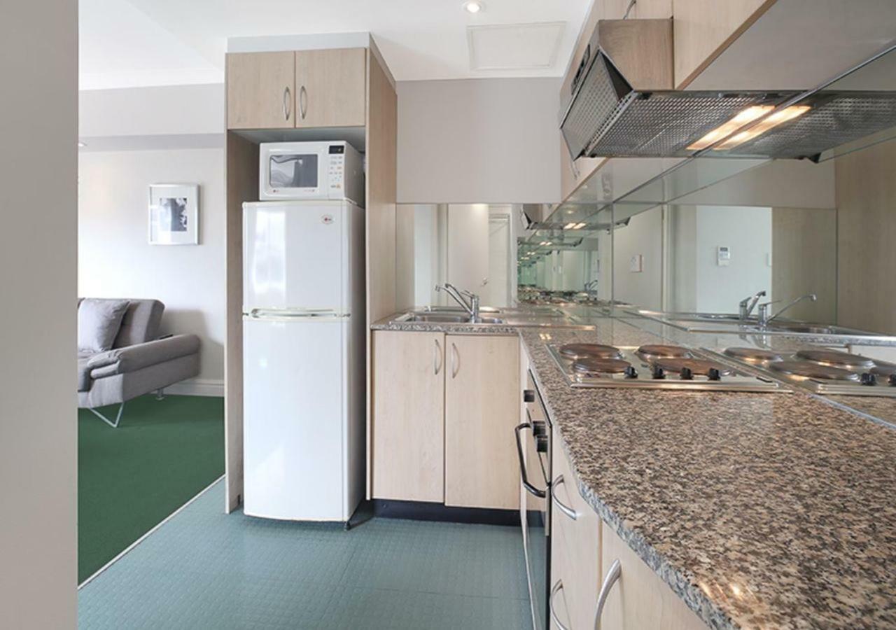 Airport Apartment