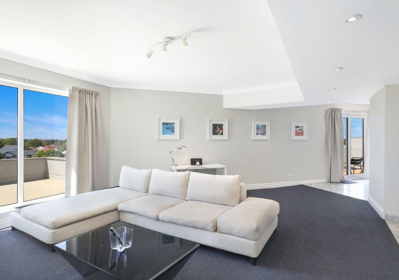 Apartment Airport