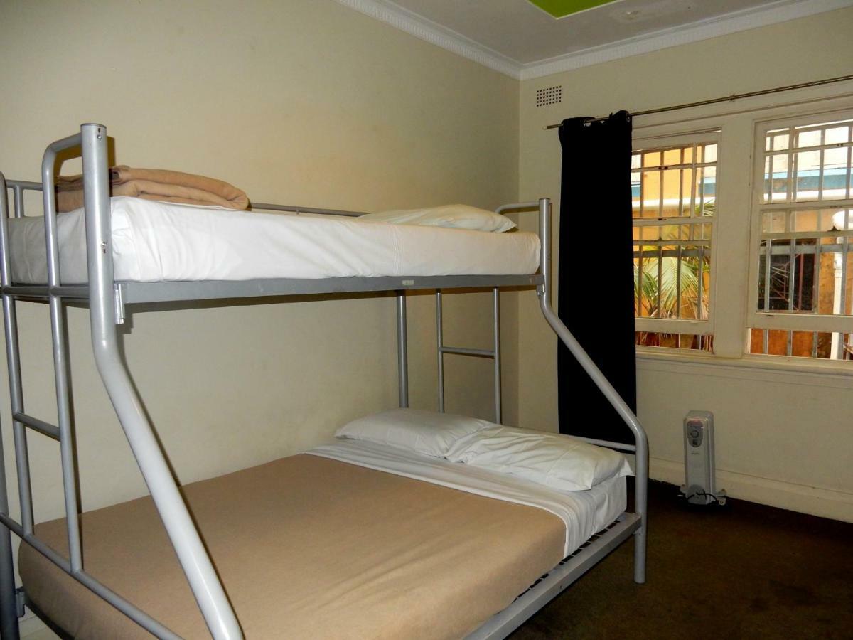 Noahs Bondi Hostel *