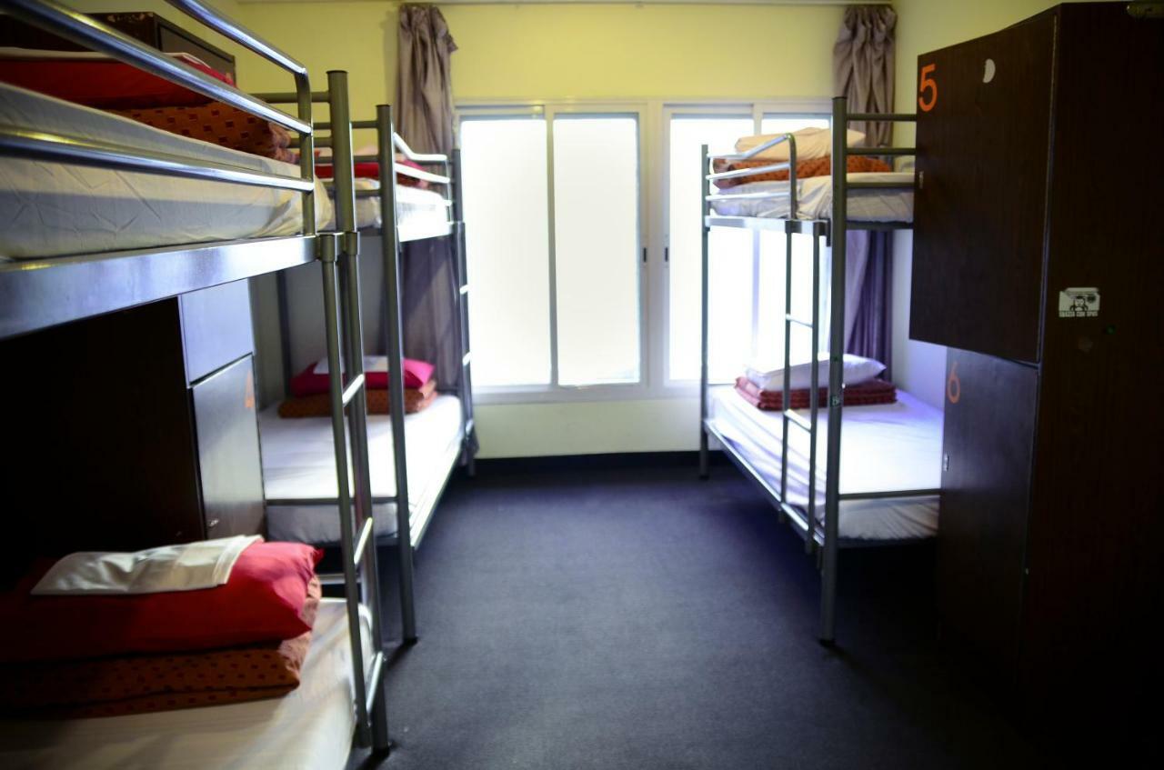 790 On George Backpackers *