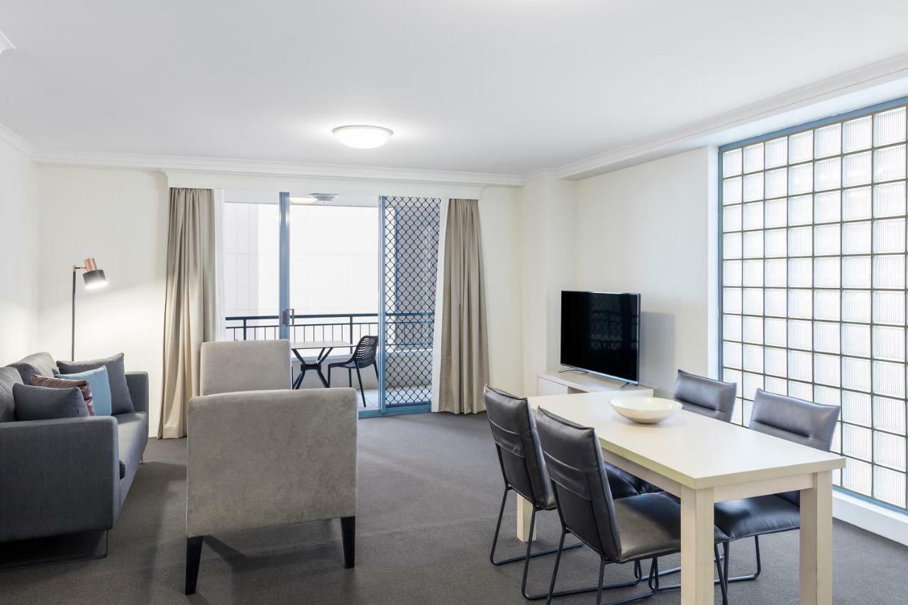 @ 317 Castlereagh